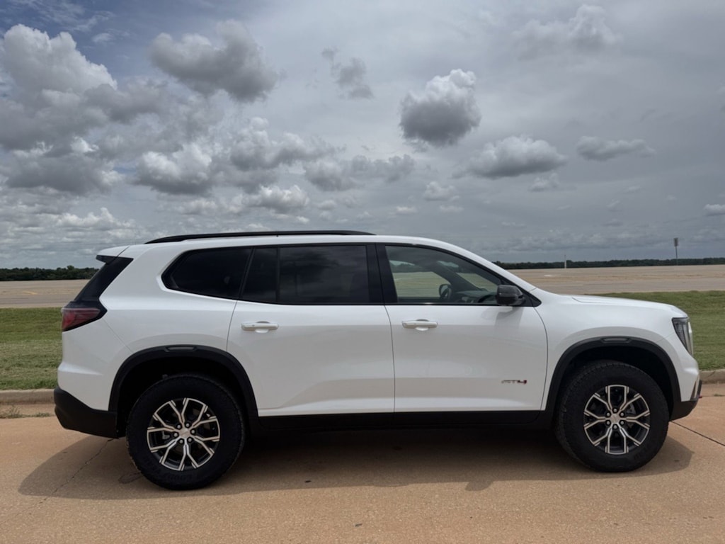 New 2025 GMC Acadia AT4 SUV