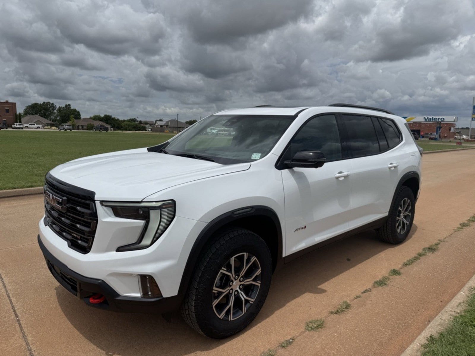 2025 GMC Acadia AT4 - Photo 14