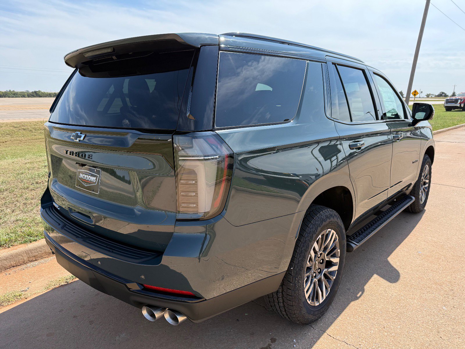 2026 Chevrolet Tahoe Z71 photo 2