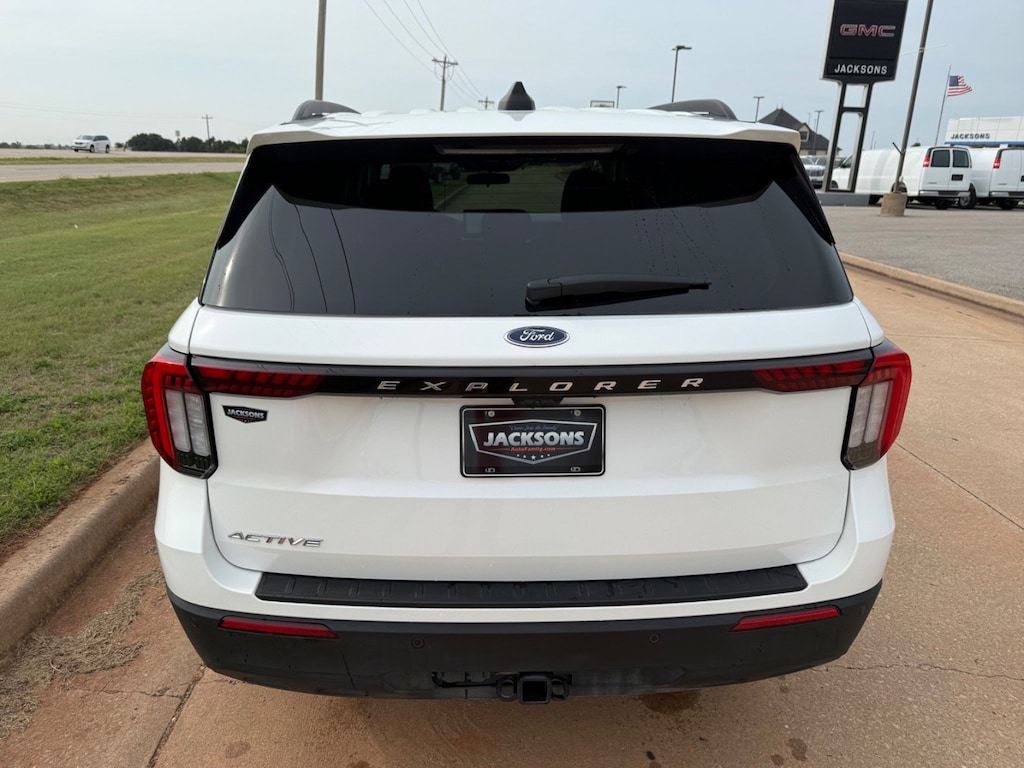 Used 2025 Ford Explorer Active SUV