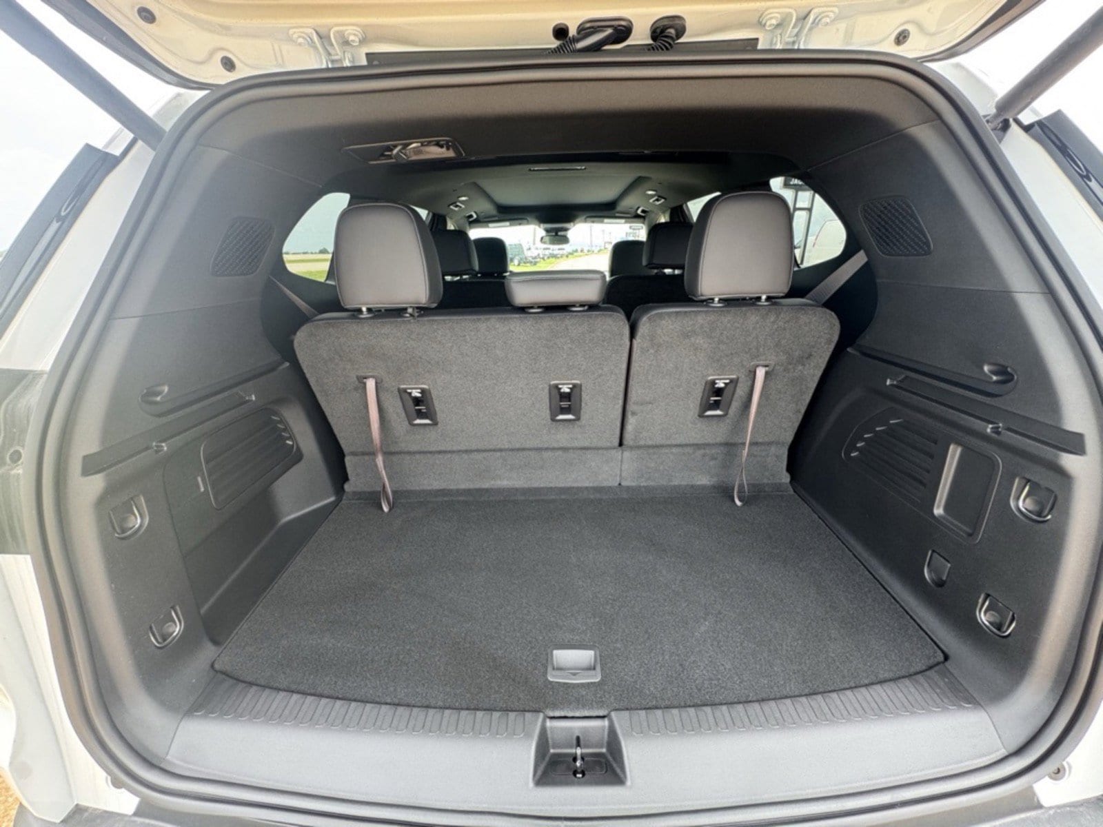 2025 GMC Acadia AT4 - Photo 20