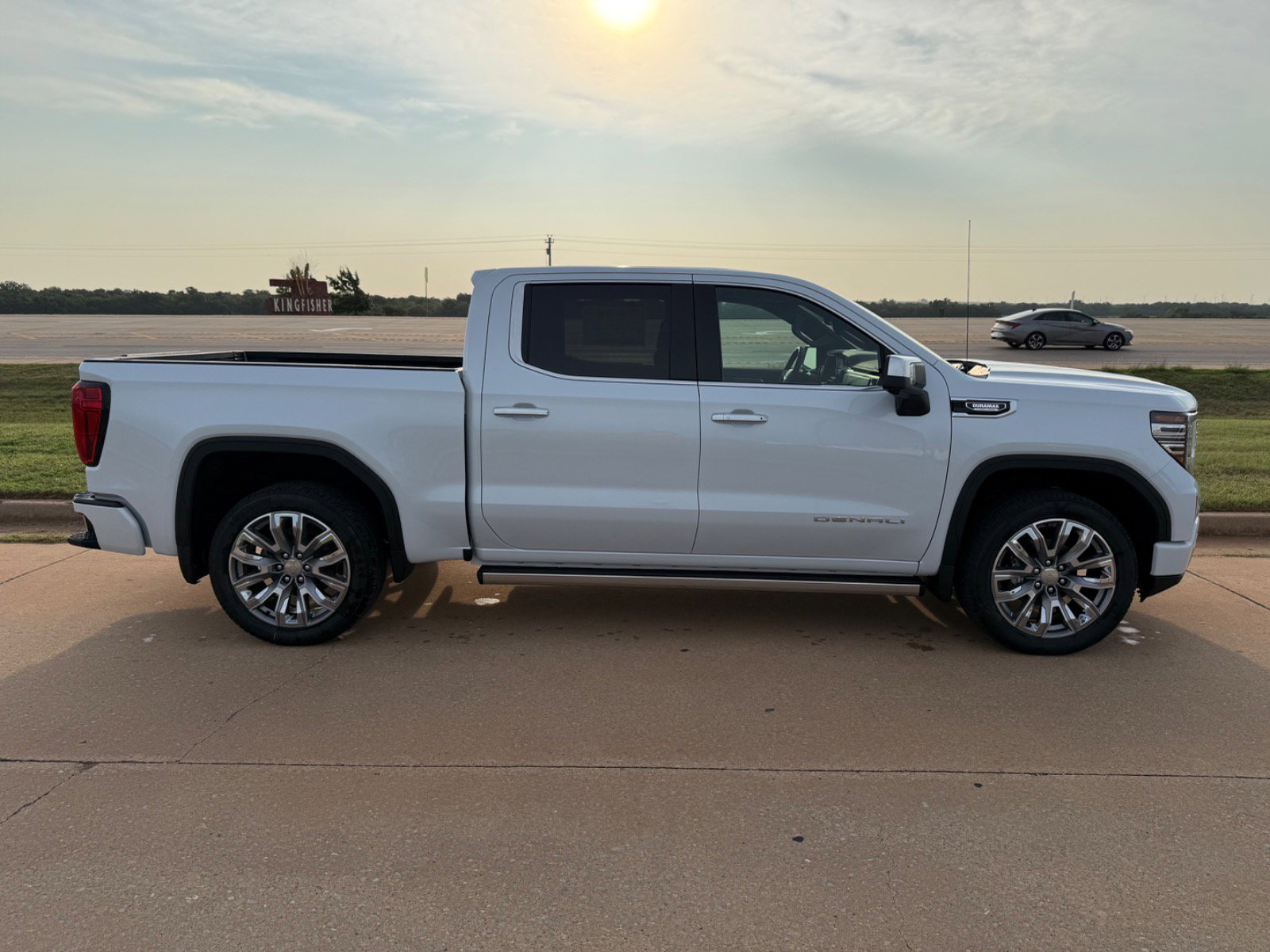 2026 Gmc Sierra 1500 Denali photo 2