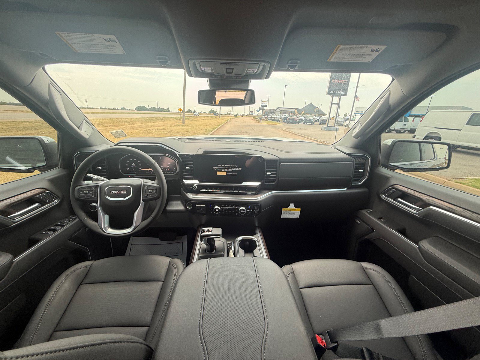 2026 GMC Sierra 1500 SLT - Photo 15