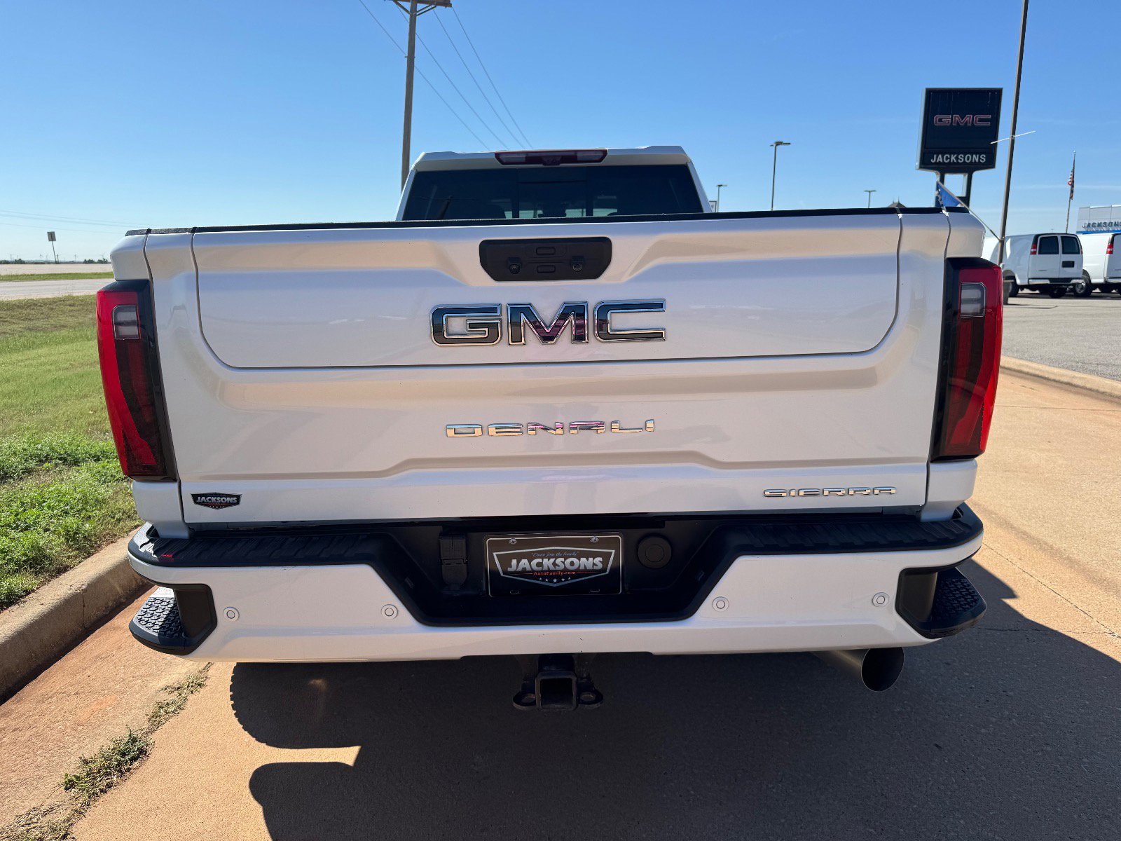 2024 Gmc Sierra 3500 HD Denali Ultimate photo 4