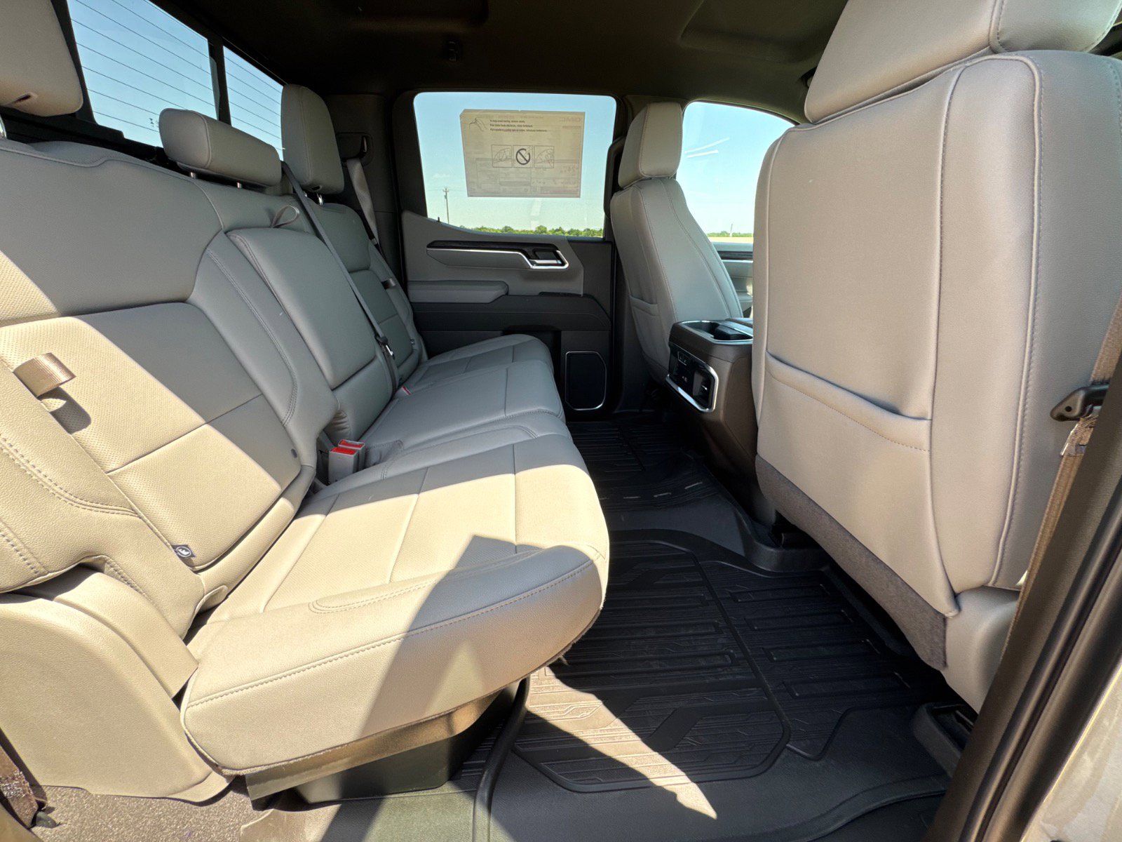 2026 GMC Sierra 1500 SLT - Photo 16