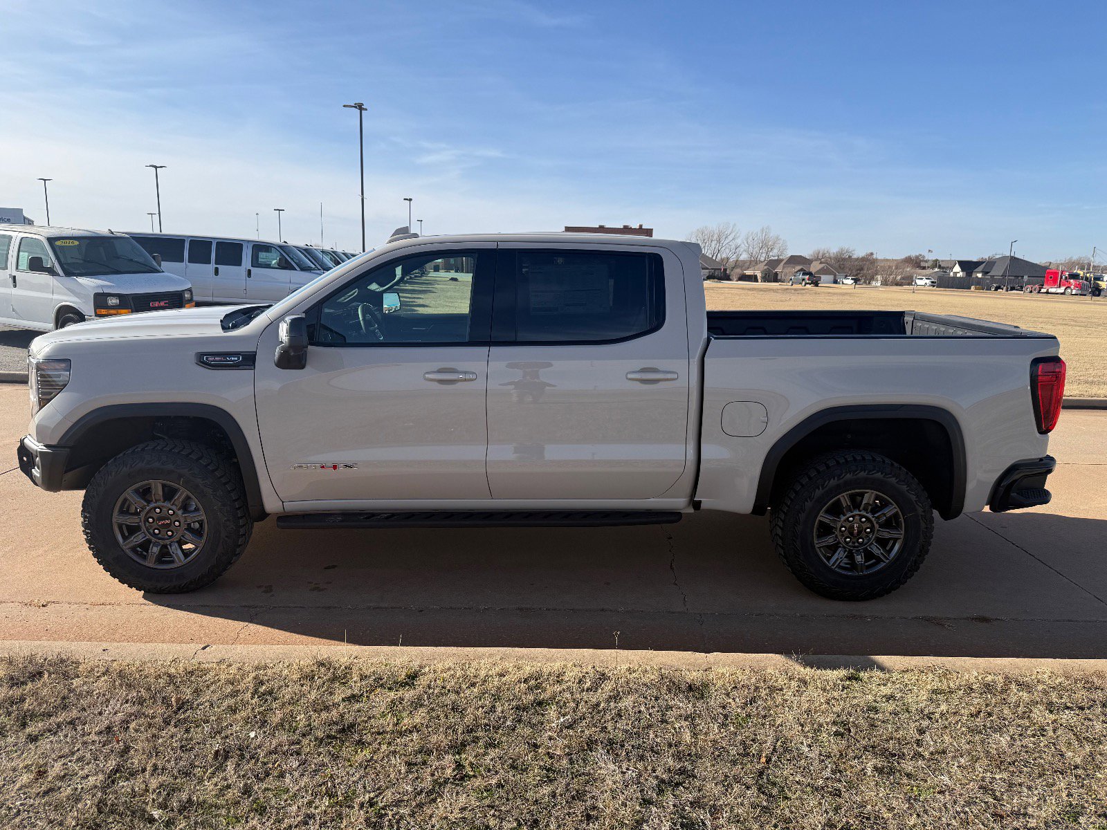 2026 GMC Sierra 1500 AT4X - Photo 6