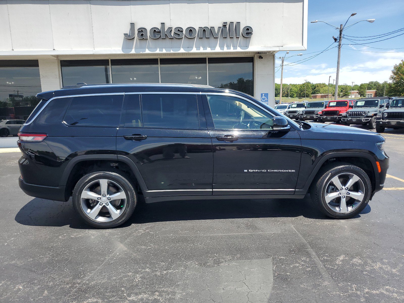 Certified 2022 Jeep Grand Cherokee L Limited with VIN 1C4RJKBG4N8510936 for sale in Jacksonville, IL