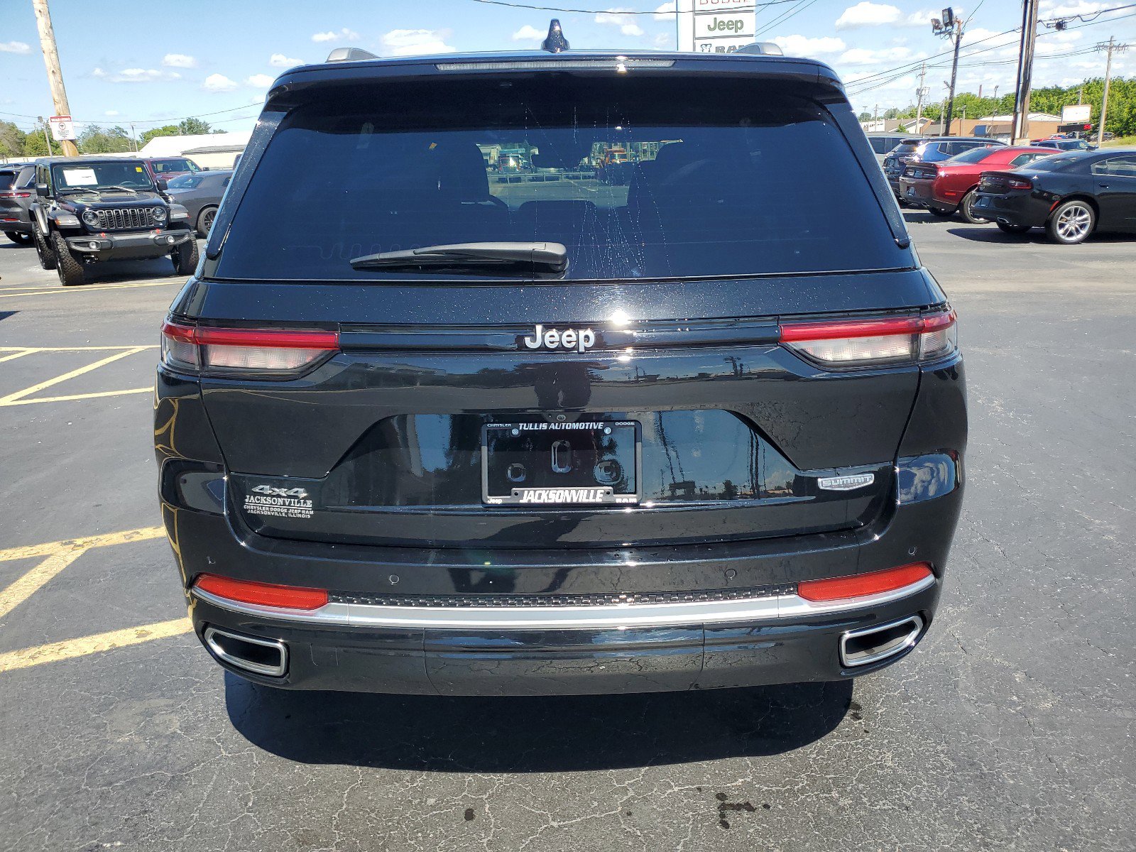 2022 Jeep Grand Cherokee Summit photo 4