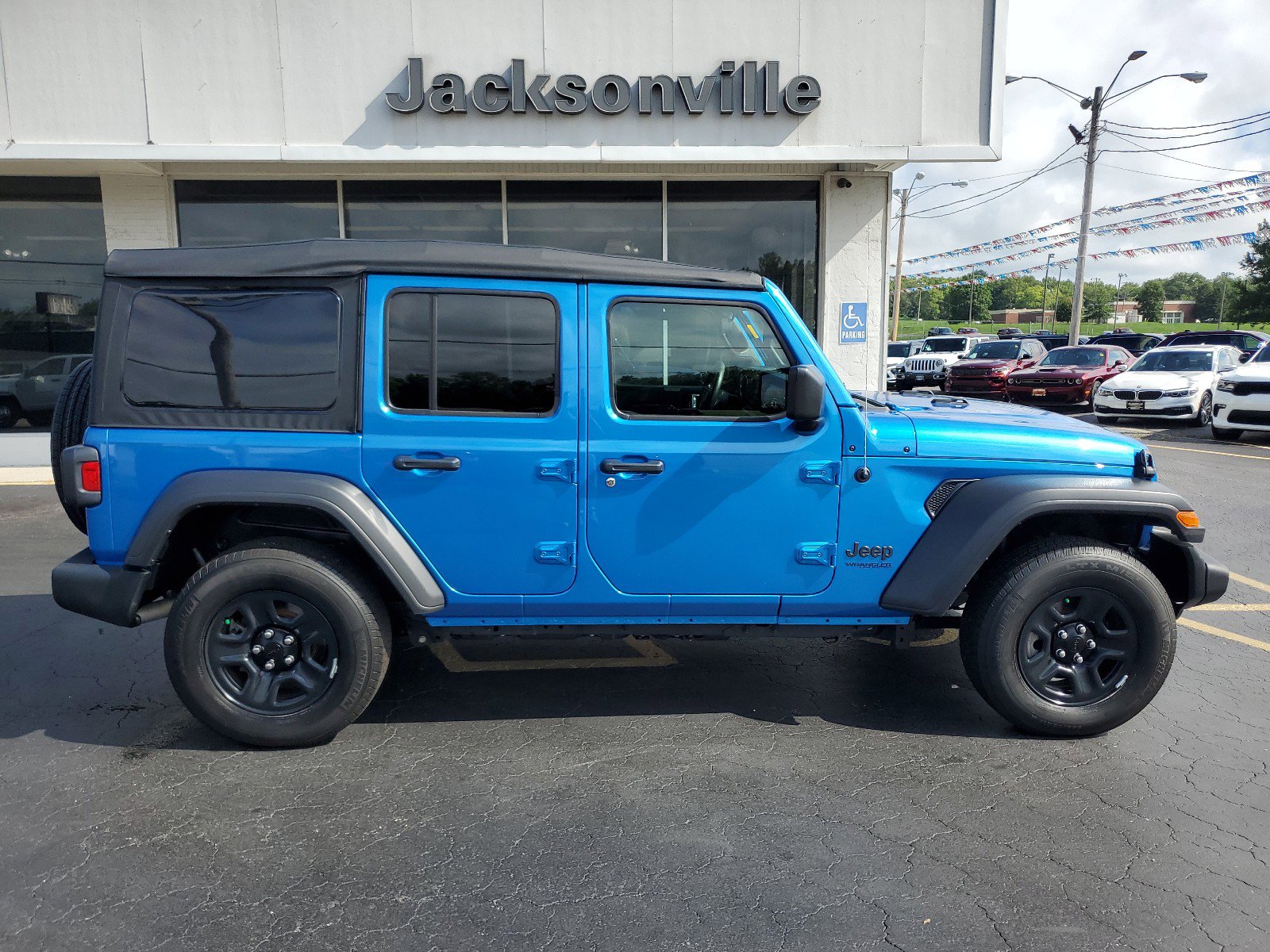 Certified 2022 Jeep Wrangler Unlimited Sport with VIN 1C4HJXDN0NW269523 for sale in Jacksonville, IL