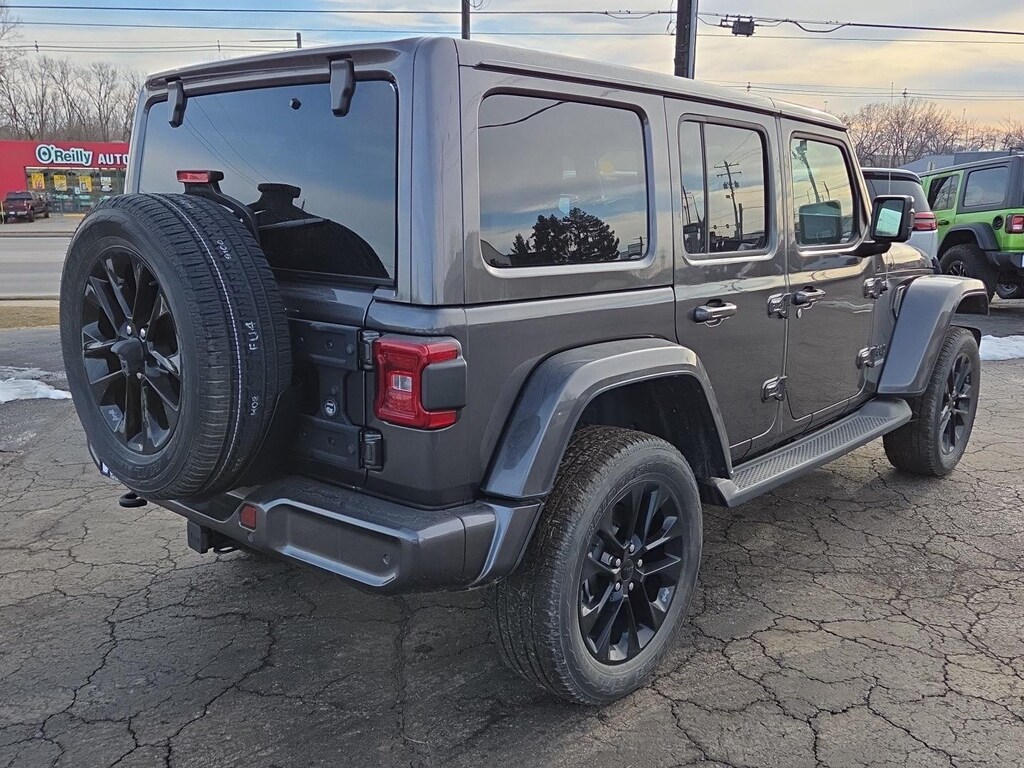 Used 2021 Jeep Wrangler Unlimited Sahara High Altitude SUV