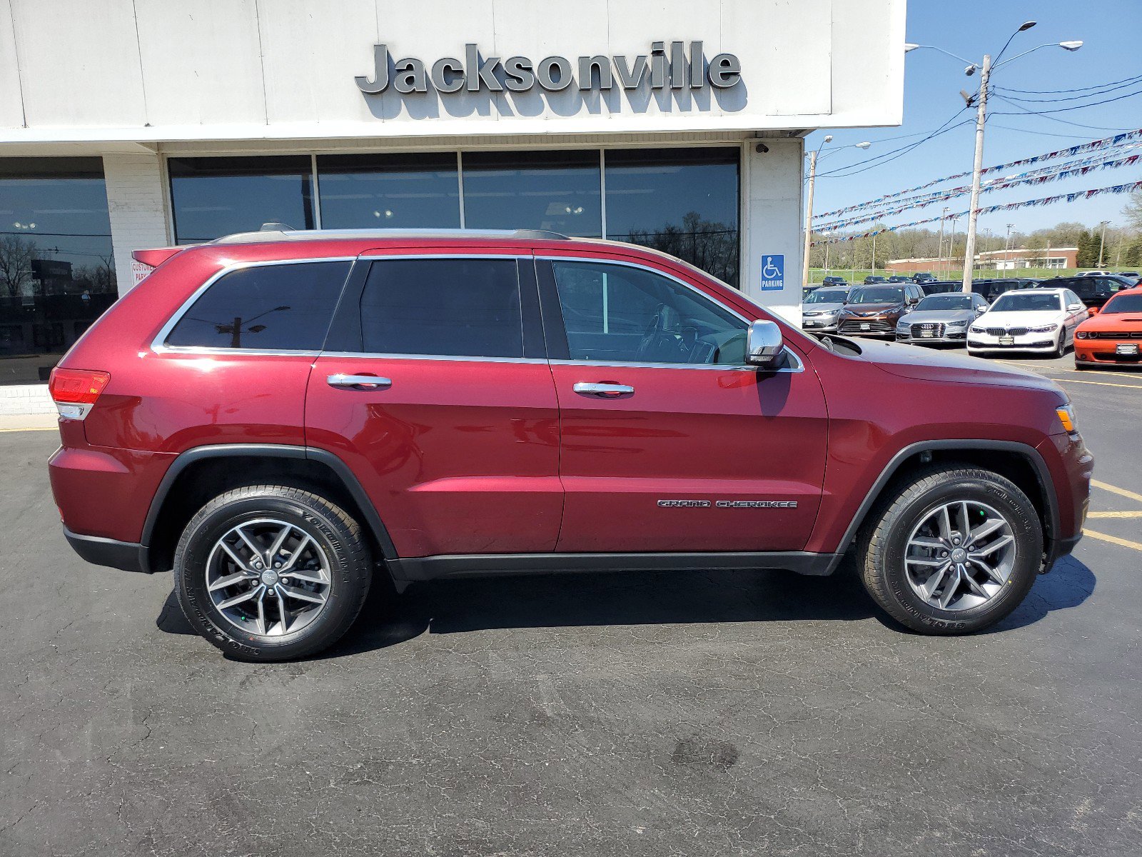 Certified 2017 Jeep Grand Cherokee Limited with VIN 1C4RJFBG2HC605522 for sale in Jacksonville, IL