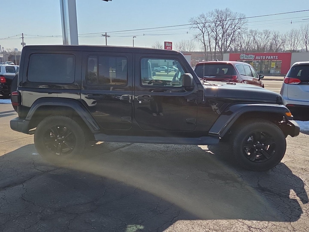 Used 2020 Jeep Wrangler Unlimited Sahara Altitude SUV