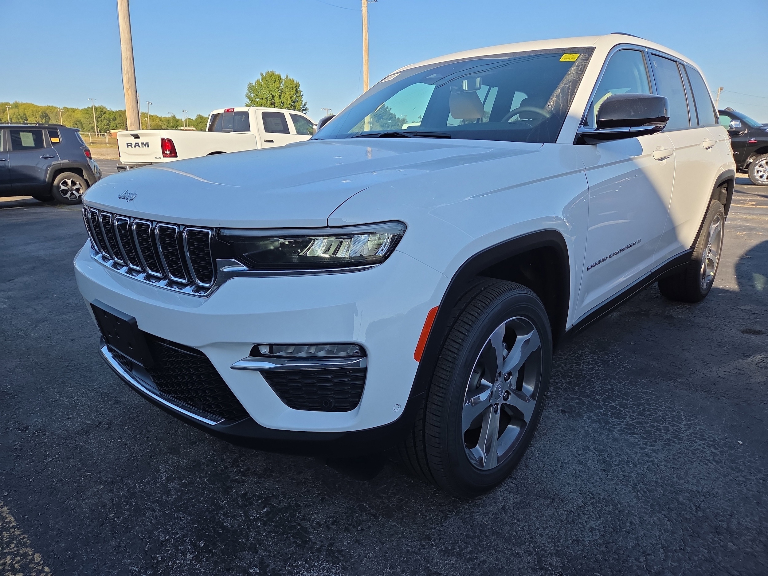 2025 Jeep Grand Cherokee Limited's photo