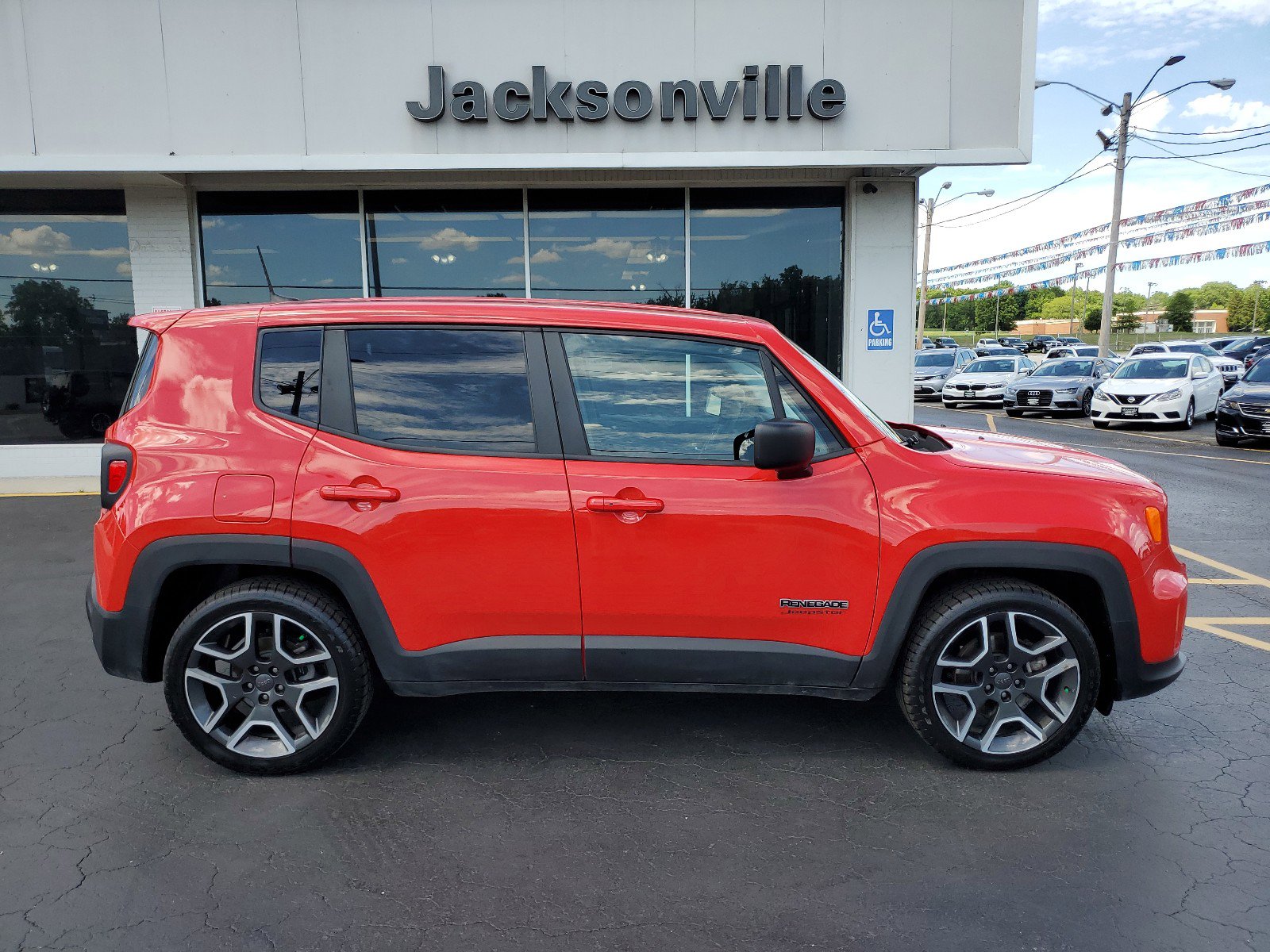 Used 2021 Jeep Renegade Jeepster with VIN ZACNJCAB6MPM19147 for sale in Jacksonville, IL