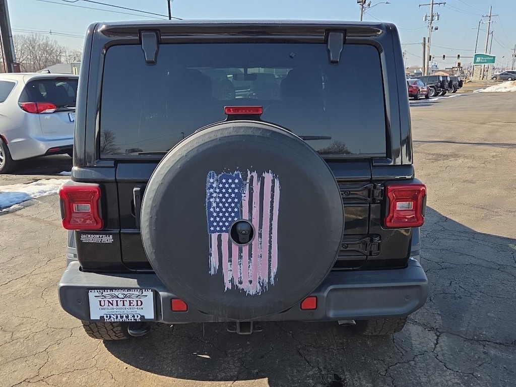 Used 2020 Jeep Wrangler Unlimited Sahara Altitude SUV