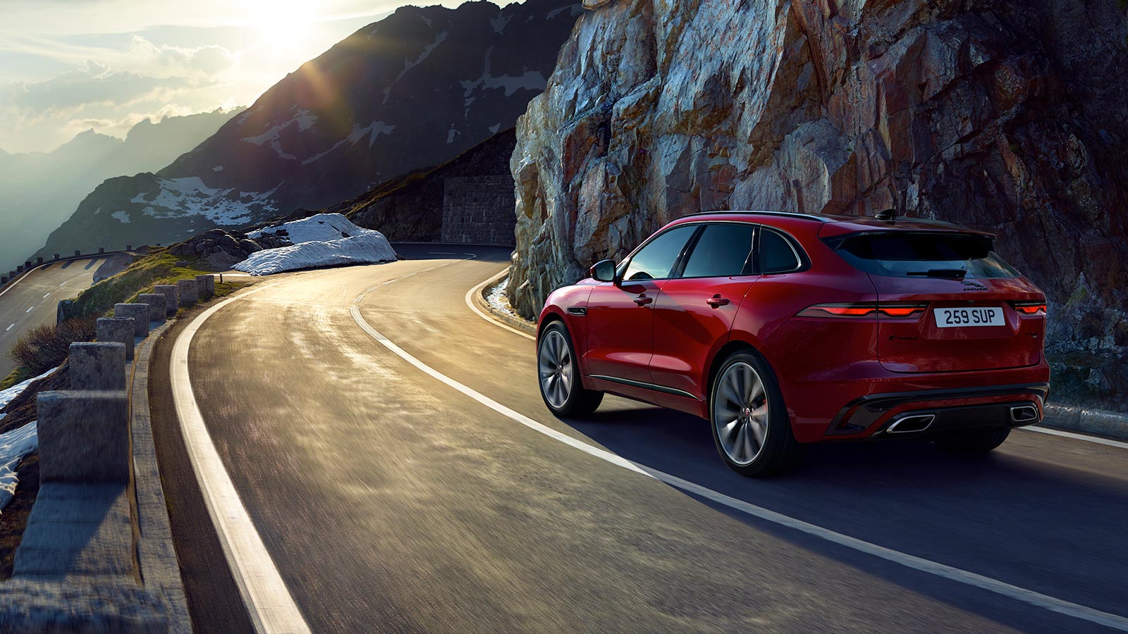 2023-jaguar-F-pace-cruising.jpg