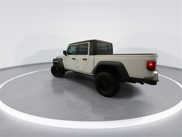 2020 Jeep Gladiator Sport photo 2