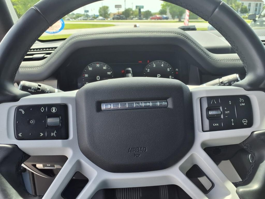 2025 Land Rover Defender S - Photo 33