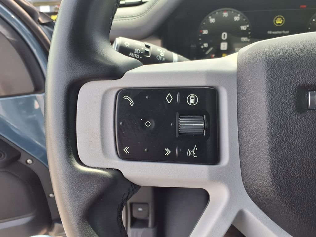 2025 Land Rover Defender S - Photo 30