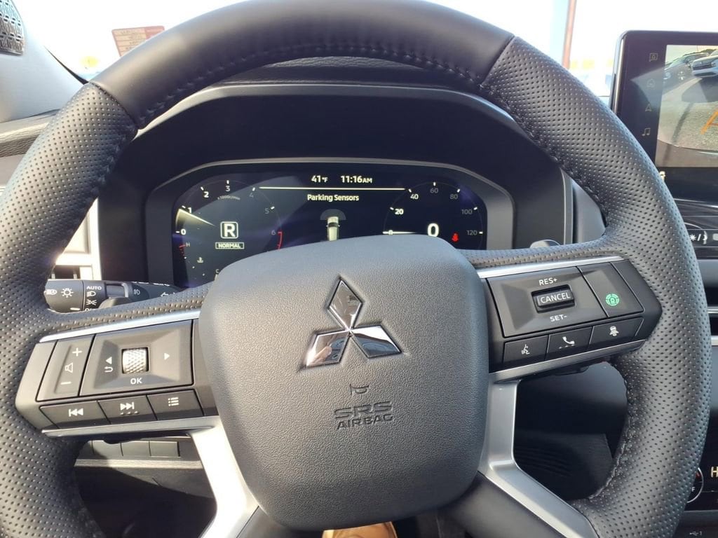 2026 Mitsubishi Outlander SE - Photo 18