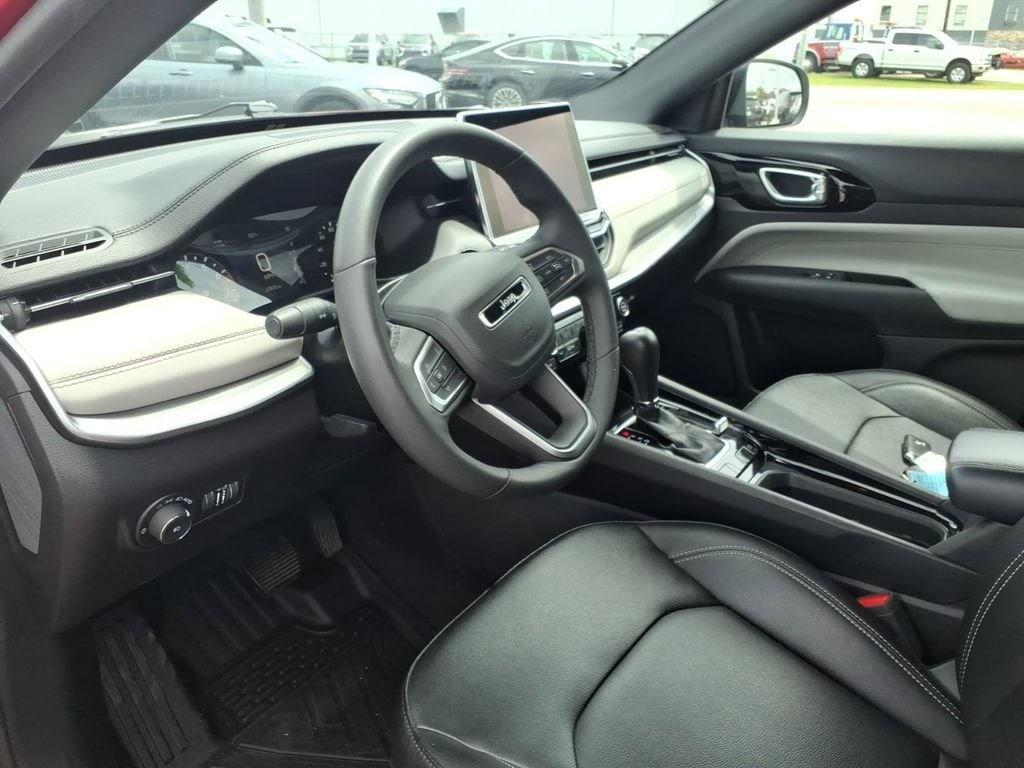 2025 Jeep Compass Limited - Photo 15