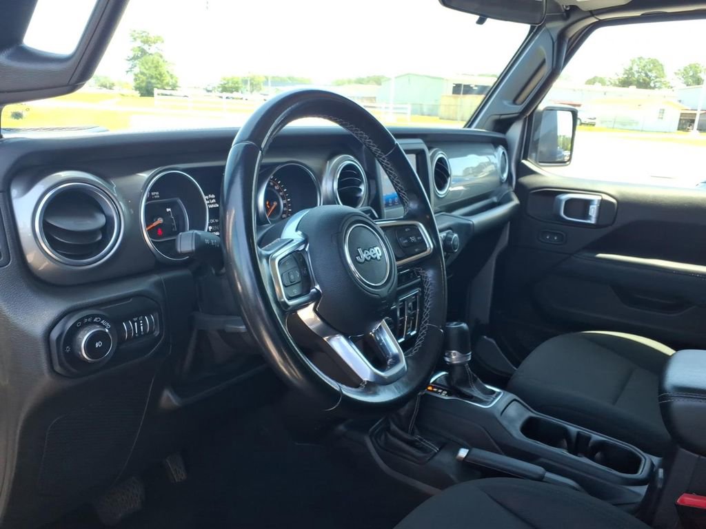 2020 Jeep Wrangler Unlimited Sahara - Photo 15