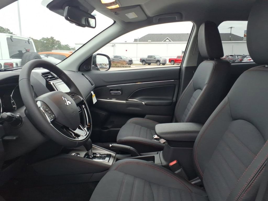 2026 Mitsubishi Outlander Sport SE - Photo 5