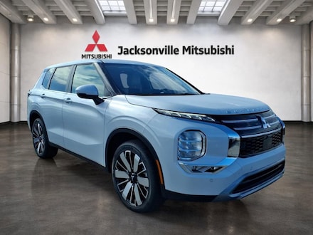 2026 Mitsubishi Outlander SE SUV