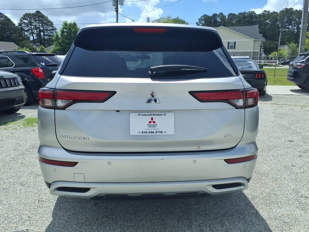 Used 2024 Mitsubishi Outlander SE SUV
