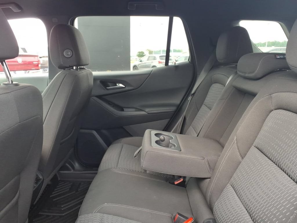 2025 Chevrolet Equinox LT - Photo 9