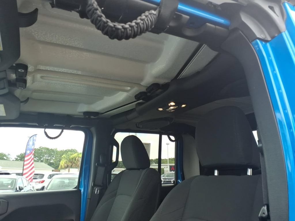 2021 Jeep Gladiator Sport S - Photo 16