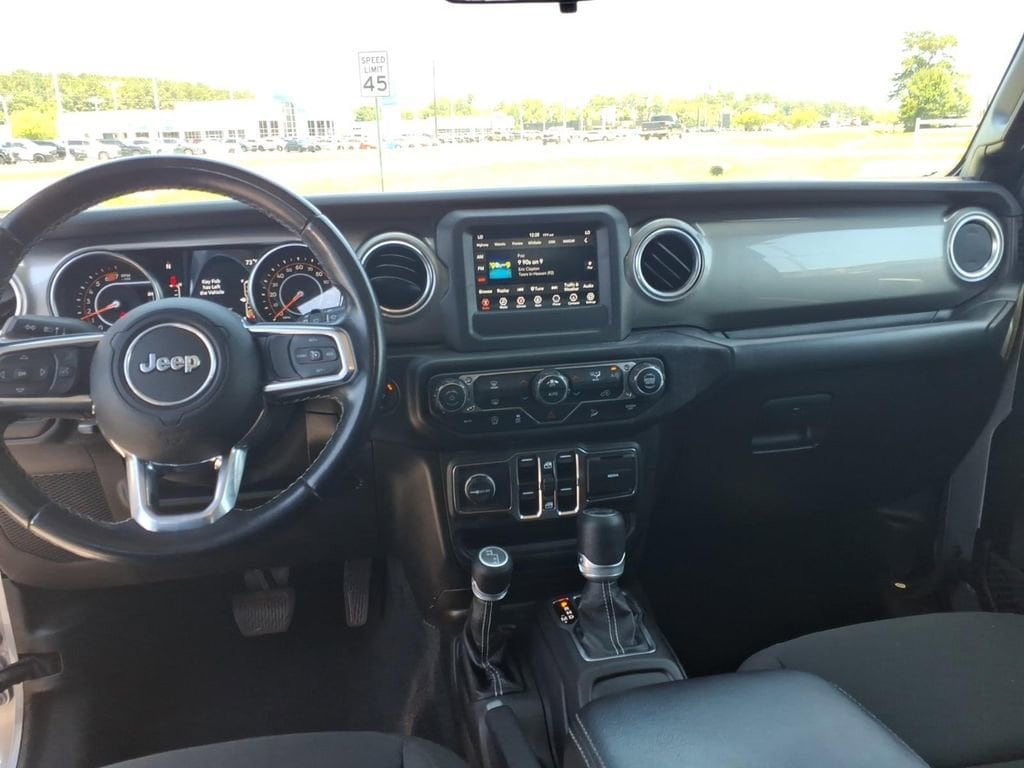 2020 Jeep Wrangler Unlimited Sahara - Photo 11
