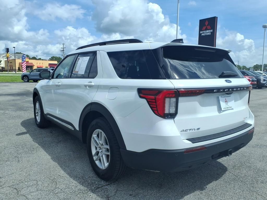 Used 2025 Ford Explorer Active SUV