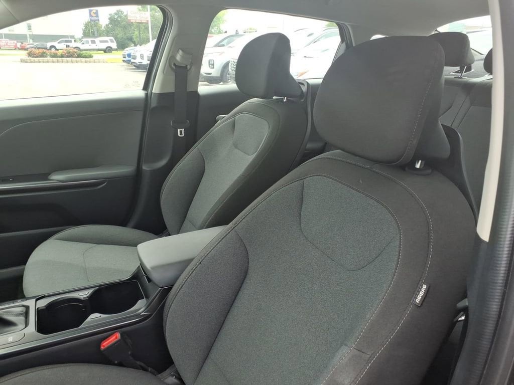 2025 Kia K4 LXS - Photo 16
