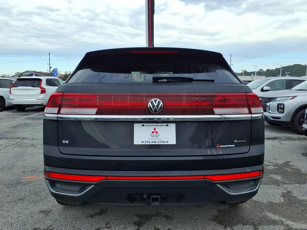 Used 2025 Volkswagen Atlas Cross Sport 2.0T SE w/Technology SUV