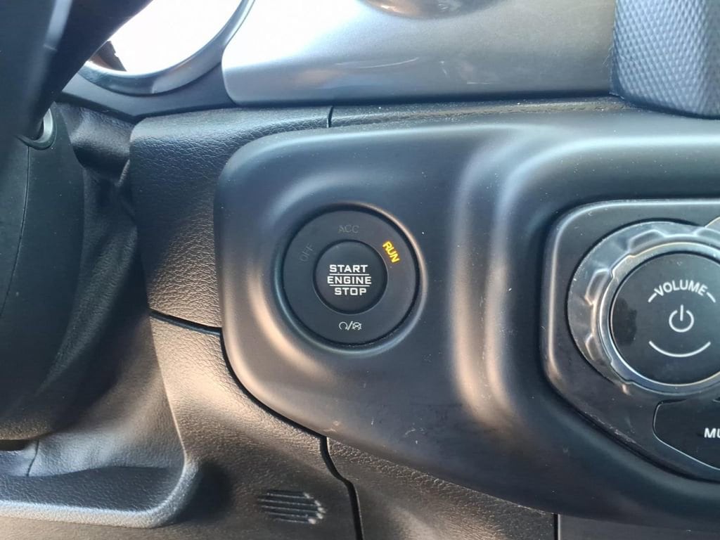 2020 Jeep Wrangler Unlimited Sahara - Photo 20