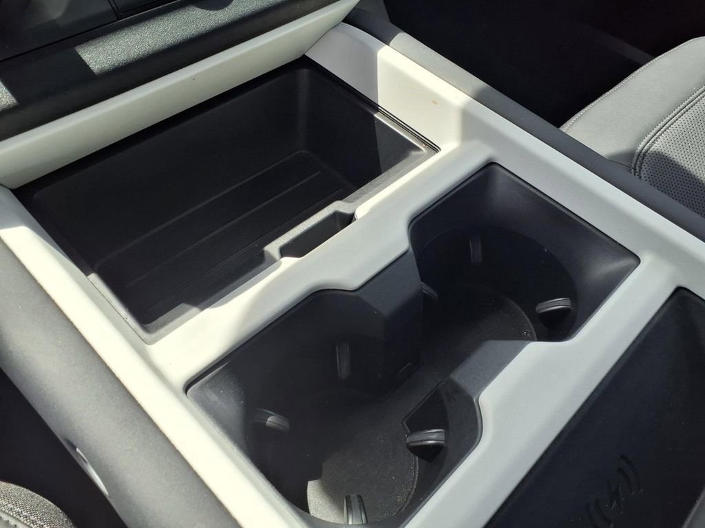 2025 Land Rover Defender S - Photo 22