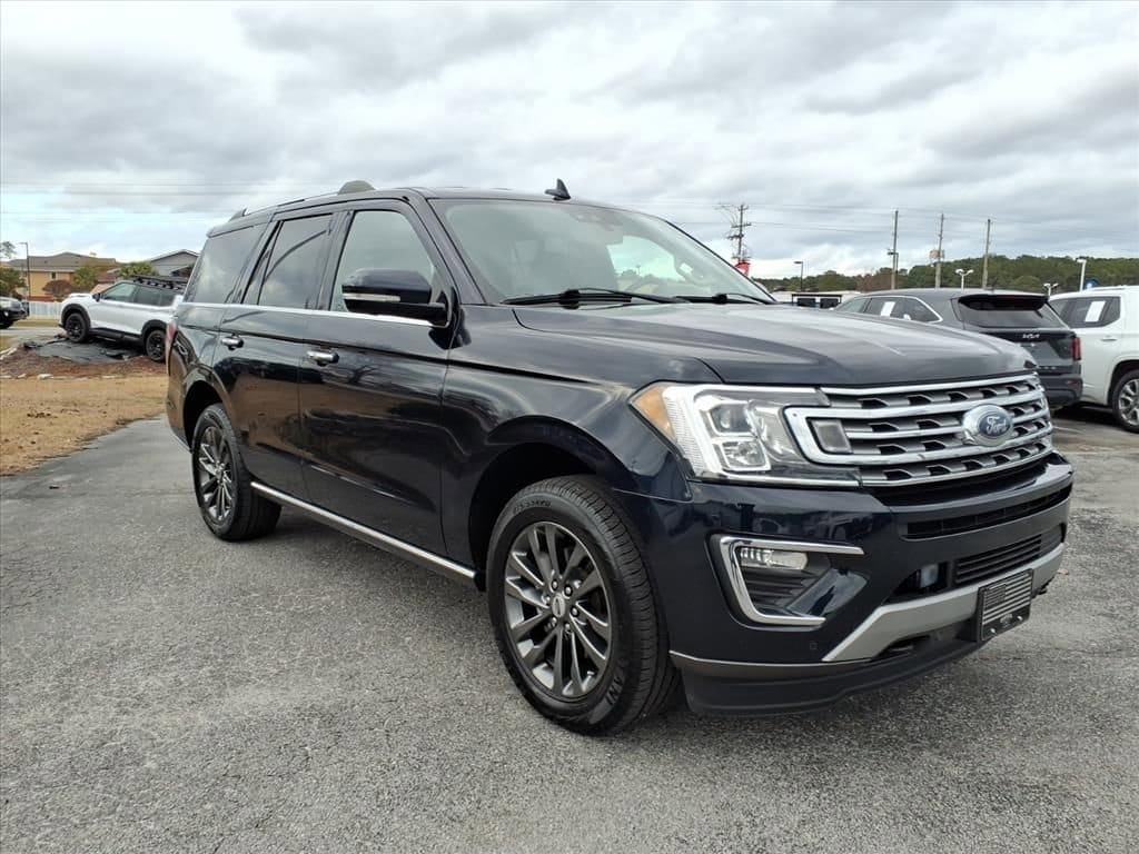2021 Ford Expedition Limited's photo