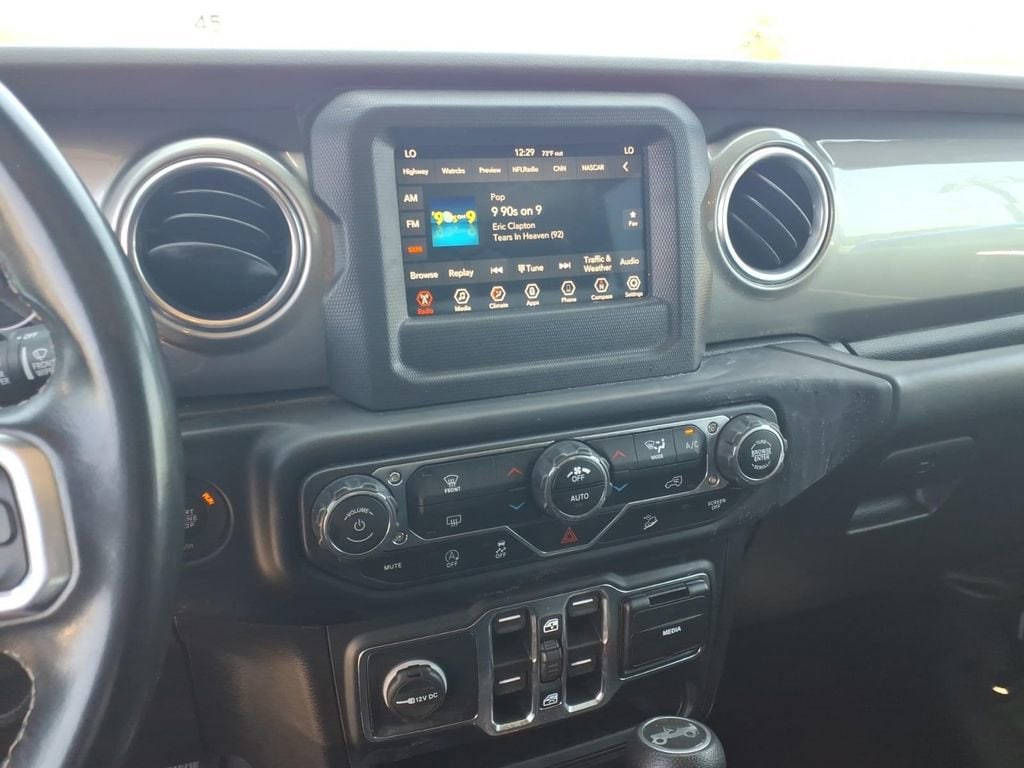 2020 Jeep Wrangler Unlimited Sahara - Photo 18