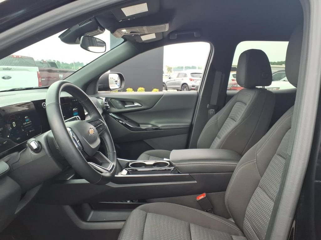 2025 Chevrolet Equinox LT - Photo 7