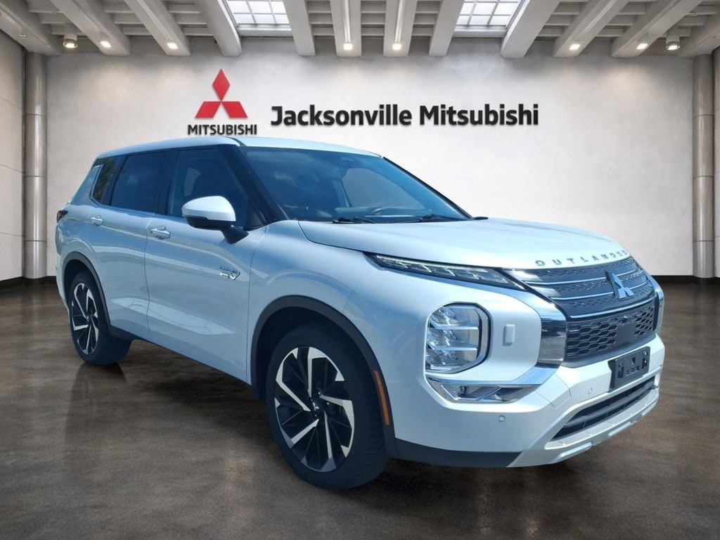 Used 2024 Mitsubishi Outlander PHEV SE SUV