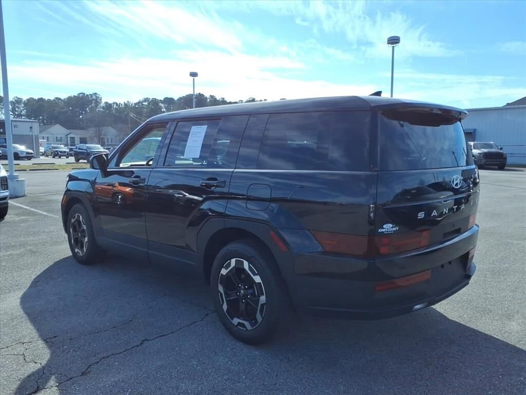 Used 2025 Hyundai Santa Fe SE SUV