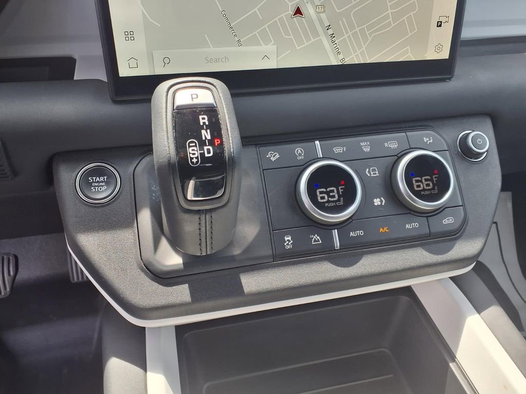 2025 Land Rover Defender S - Photo 23