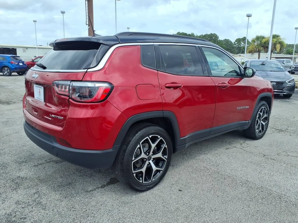 2025 Jeep Compass Limited - Photo 2