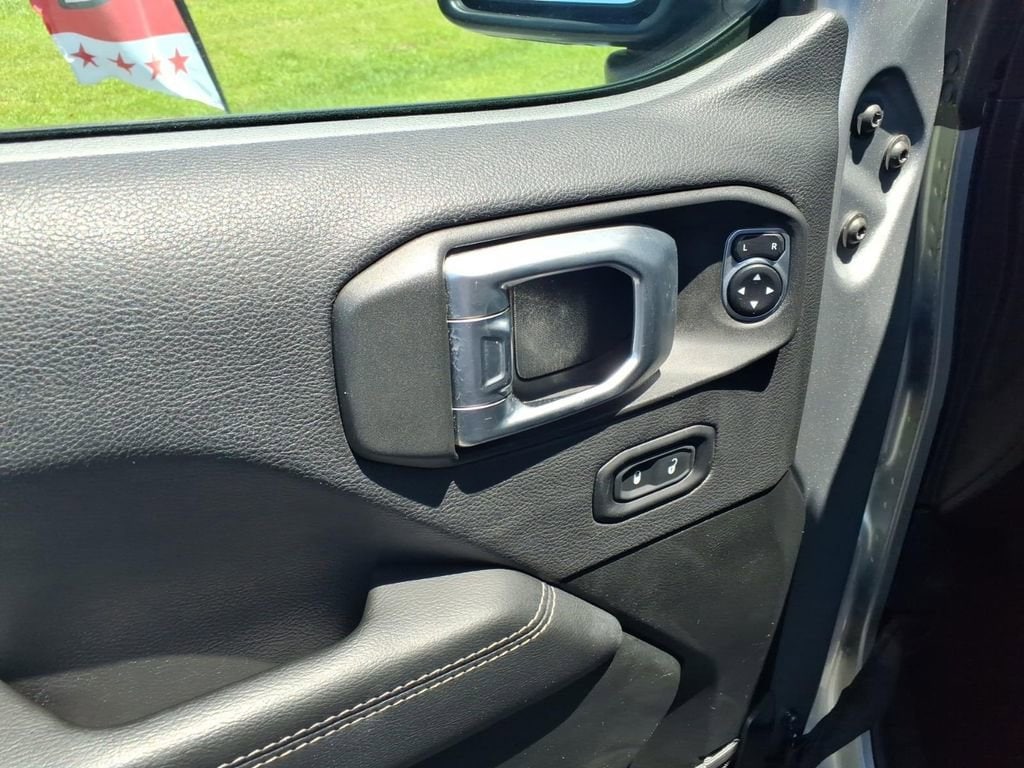 2020 Jeep Wrangler Unlimited Sahara - Photo 14