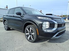 2025 Mitsubishi Outlander SE SUV