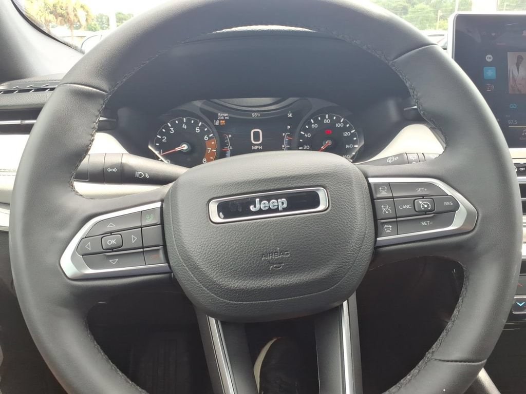 2025 Jeep Compass Limited - Photo 27