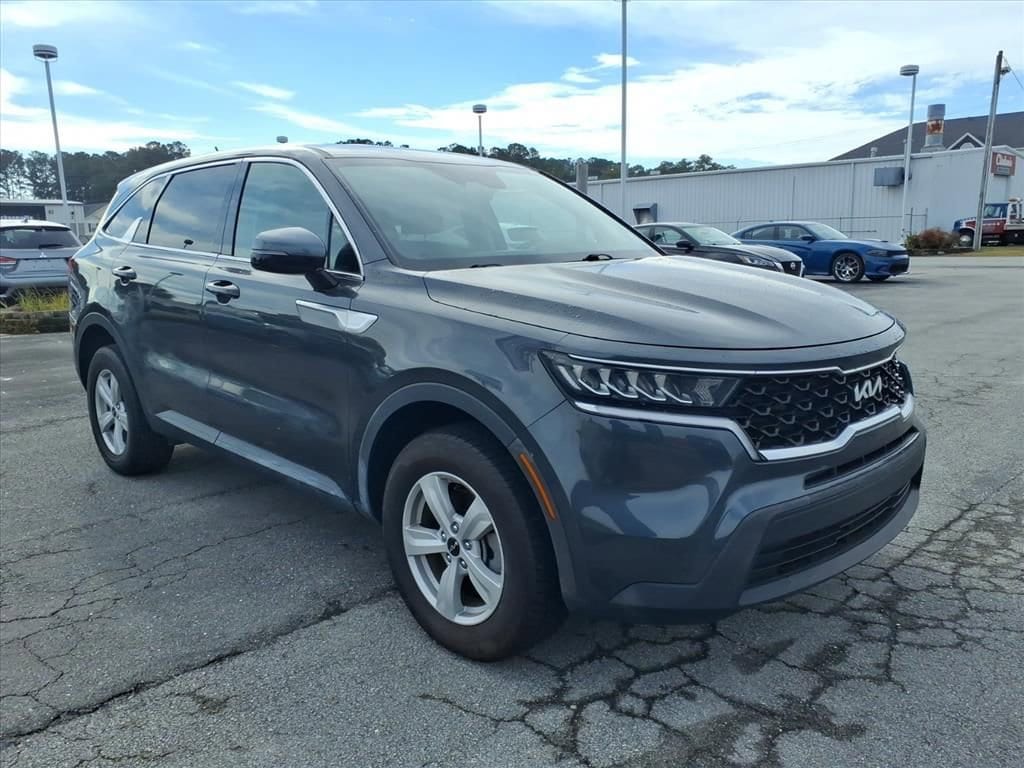 Used 2022 Kia Sorento LX SUV