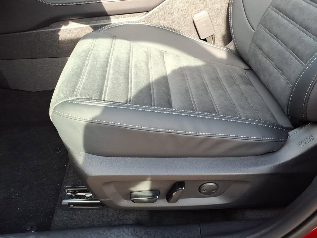 2026 Mitsubishi Outlander SE - Photo 12