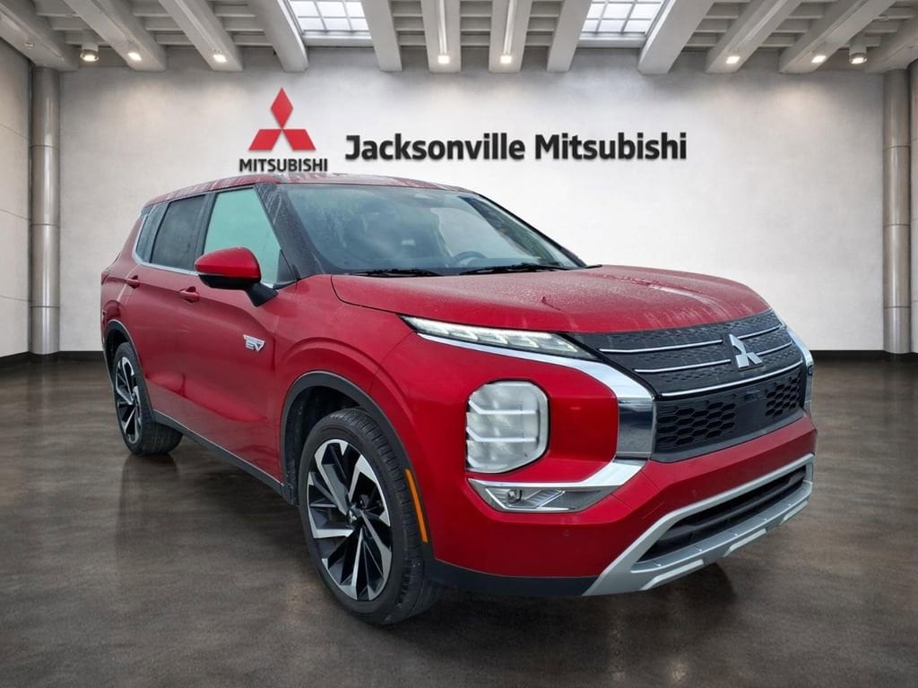 2024 Mitsubishi Outlander Plug-in Hybrid SE S-AWC's photo